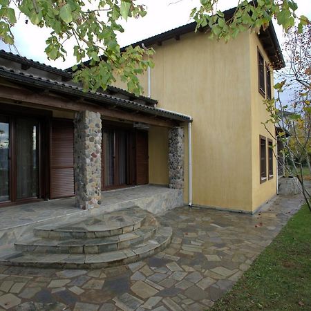 이오아니아 Wood And Stone 빌라 외부 사진